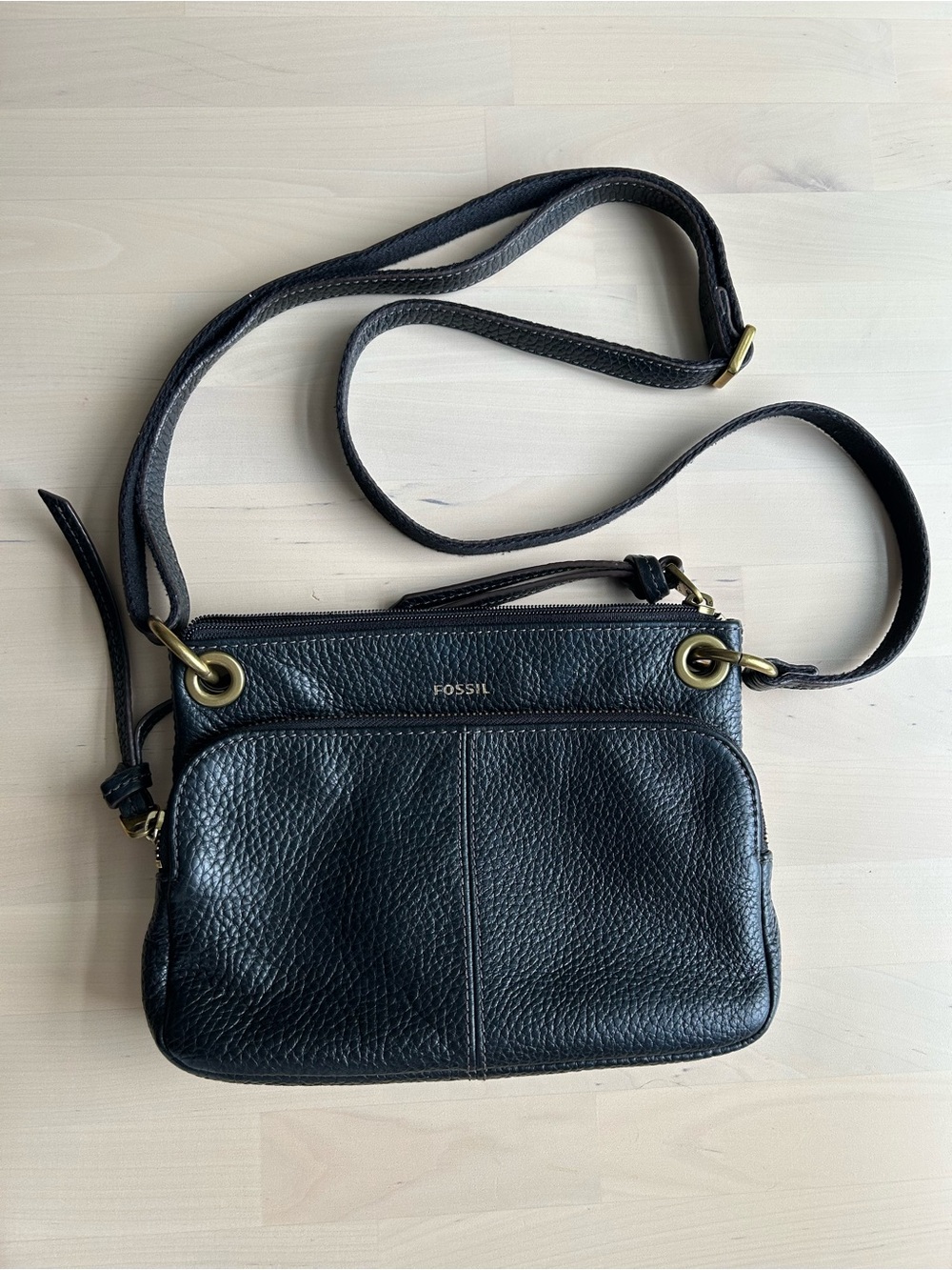 Fossil Dark Brown Cowhide Leather Crossbody Bag Brass Hardware